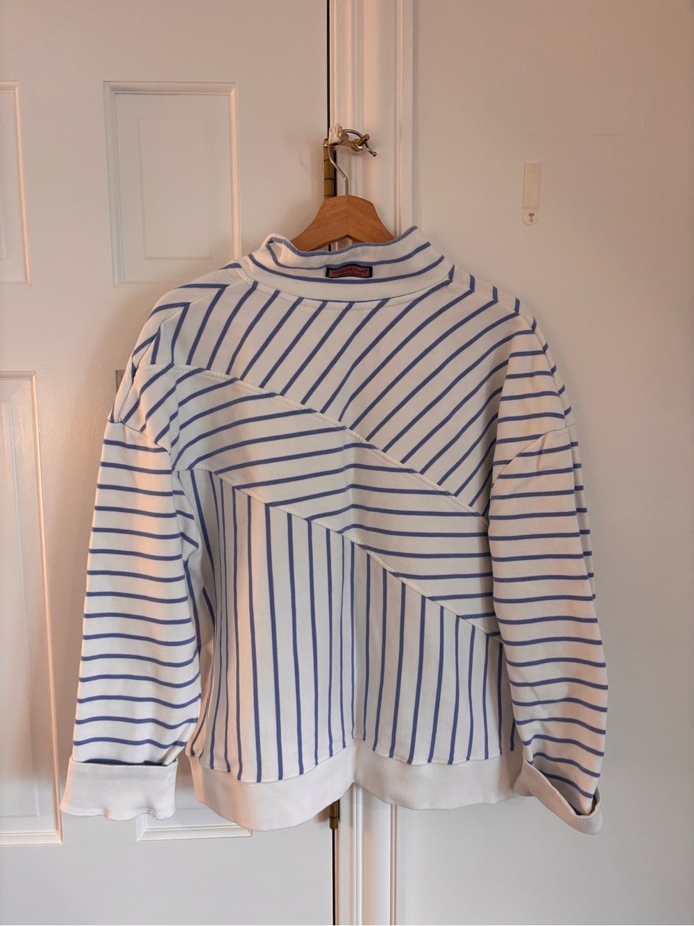 Vineyard Vines White Pullover with Light Blue Stripes Quarter-Zip - Picture 2 of 8